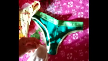 Preview 2 of Xxxnxxxkannad Vedio - Porra nas Calcinhas da Cunhada