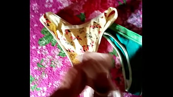 Preview 3 of Xxxnxxxkannad Vedio - Porra nas Calcinhas da Cunhada