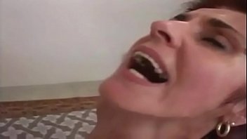 Preview 2 of Kising On Bobs - 480P 600K 101480322