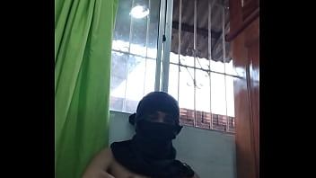 Preview 2 of Foxyi Dy - novinho misterioso safado aliviando a tens&atilde_o