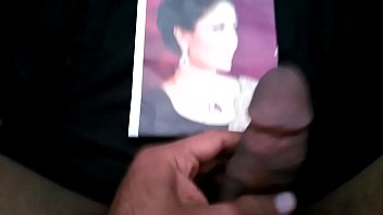 Preview 1 of Xxxpots - Cum Tribute to Kareena