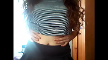 Preview 1 of Lahor Hera Mandi - Mi hermana me muestra las tetas
