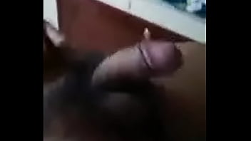 Preview 3 of Syxxx Denny Lion Video - Guardia se masturba 1