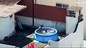 Preview 2 of Vorn Norway - foda na piscina
