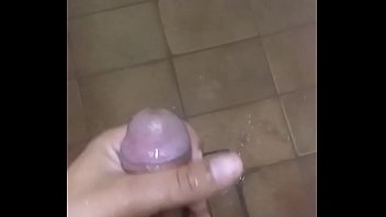 Preview 2 of Cruise Ship Employees Scandal - Passando &oacute_leo no pau pra te comer