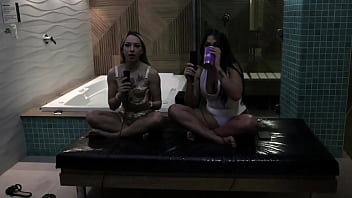 Preview 1 of Layla Porn Mobile Legend - Teve a casa pichada como puta,  fez uma suruba gostosa,  desistiu de uma grava&ccedil_&atilde_o,  e quando fez sexo anal... - Bianca Demarchi (SHEER/RED)