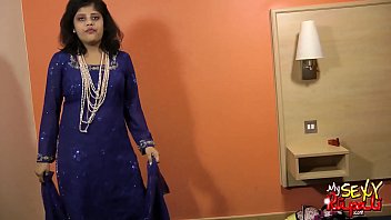 Preview 2 of 3pusy 1vegina - Gujarati Indian Next Door Girl Rupali Acting As Pornstar