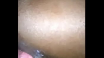 Preview 4 of Sunny Leones X Video Shower - El esposo trabajando y ella de infiel con el amigo