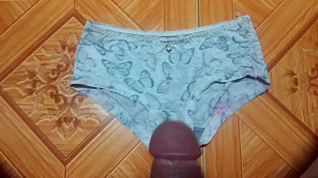 Preview 2 of You Huge Oral - Sịp em đ&agrave_n bướm xinh xắn  | Cum on panties compilation the best!