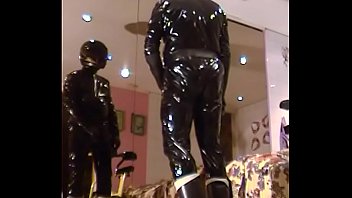 Preview 4 of Japaneses Bbw And Son - Roxina2000BikerWankerCumming100202XL.WMV