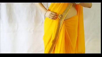 Preview 4 of Animal Xxx Moves Girls - Sexy teen wearing saree and showing her boobs and assets