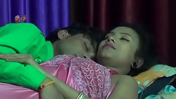 Preview 4 of Socked Sis - देवर जी यहाँ कोई  देख लेगा अन्दर चलकर करो  !! Dehati india full Comedy Funny vid