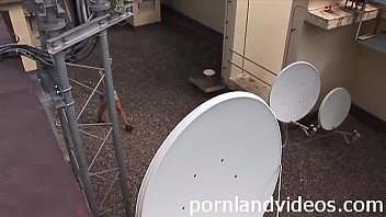 Preview 1 of Groupe Fuck - interracial threesome workers fucking dp young skinny whore