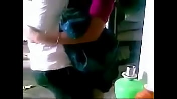 Preview 3 of Mom Amazed To See Sons Big Penis - jaldi karo nahi to kyo dekh lega 877304411