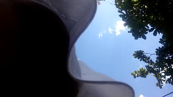 Preview 2 of Canada Old Lady Sex Video - Debaixo da saia da japonesinha