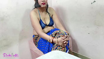 Preview 1 of Xxx Videos Hdd Sunny - Moosa (Driver) ne bujhai Ravinadesi ki chut ki pyas,  Driver fucking his boss&#039_s wife in Clear Audio.