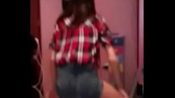 Preview 4 of Ebony Pron - Paola Twerking