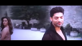 Preview 3 of Pale Chubby Mama - Sana Khan sexy hot video in Wajah Tum Ho
