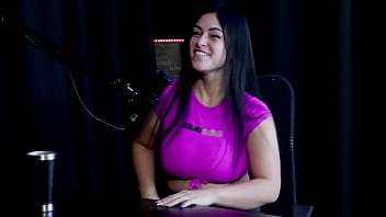 Preview 1 of Ava Add Creampie - Safada demostra o seu boquete,  tem os peitos chupados depois de dizer que o plug acabou entrando no seu cu e foi contratada pra mijar enquanto o cliente ficava na punheta - Angel Baronesa (SHEER/RED)