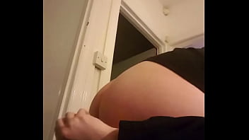 Preview 2 of Kuwait Emirat - HORNY GAY 18YO FUCKS HIS ASS WITH A PENCIL