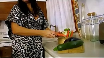 Preview 1 of Malls Real Sex - amafrench-695