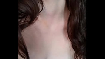 Preview 1 of Xy Vidio - Esta putita me manda este video para que le suba el promedio