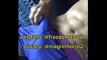 Preview 2 of Breads Feeding - Magrinho trincado todo gostoso mostrando o pau super duro