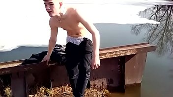 Preview 1 of Trained To Obey - Banho de lagoa congelada,  garoto russo do Youtube