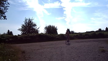 Preview 3 of Mike Up Help - Petit tour en v&eacute_lo ...