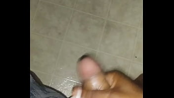 Preview 1 of Xoxoxo Inzest - BBC hand job cumshot