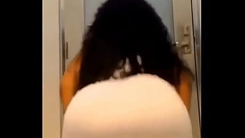 Preview 3 of Cute Girl Shave - 1-d90fb53e5bdc3a8987048e9b62cbc3d7.mp4