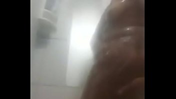 Preview 1 of Utam Xxy - Old brazilian mom nude shower