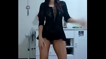 Preview 1 of Buttvirgins - baile sensual