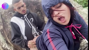 Preview 2 of Labor Xxx Video - Novinho maceta rabuda na praia na frente de todos