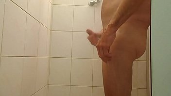 Preview 3 of Big Woman Porn Xxxx - TOILETTE INTIME ET MASTURBATION