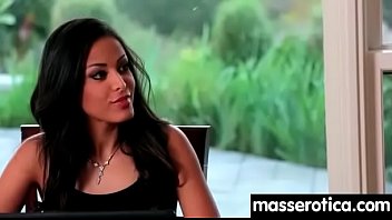 Preview 1 of Sesi Sexx Videos - Sensual lesbian massage leads to orgasm 17