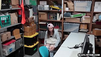 Preview 1 of Xxxxvobo - Cute  Hayden Hennessy having large massive dick to fuck