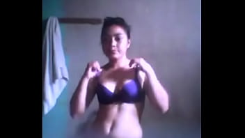 Preview 1 of 2minute Length - Chibola se desnuda para su novio