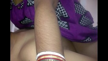 Preview 1 of Batendo Pra Mae Do Meu Amigo - My boss  drilled shonu desi indian wife and i was to shoot their play
