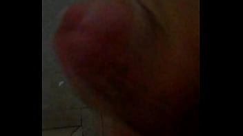 Preview 2 of M0na Lee - Punhetinha no banho ..