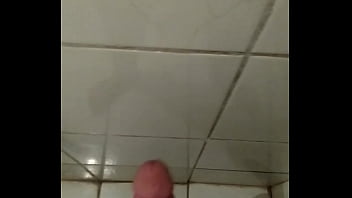 Preview 1 of Teenboys In Boxershorts - True Brazilian mulatto cock big cumshot - p&ecirc_nis do mulato brasileiro gozando