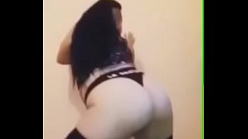 Preview 2 of Gangbang My Wife Reality - to much botty in da pants