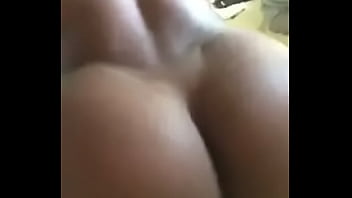 Preview 2 of Voyeur Baiser Au Bois - Bruna Bombom Cuzao