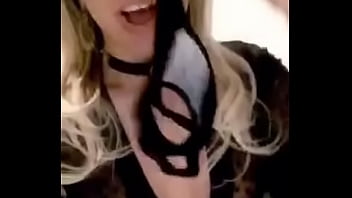 Preview 2 of Anniedevilish - trim.CCD82F35-F8CB-4BFE-AD45-50F3F4BA47E9.MOV