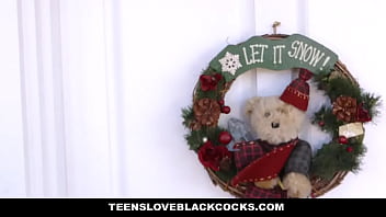Preview 1 of Sex With Full Bladder - Petite teen having her first double fuck with two BBCs