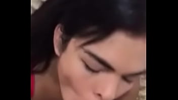 Preview 3 of Muter Jung - Tranny chupando tremenda