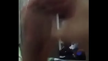 Preview 4 of Www 8 Sala Garl Xxx - Playero se la jala y le salen mecos