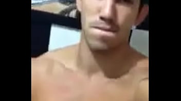 Preview 3 of India Pregnancy - Diego Mineiro mostrando seu dote