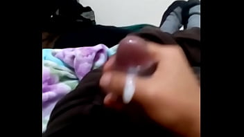 Preview 3 of Fake Gangbangs - Me pajeo y me sale mucha leche para ti bb