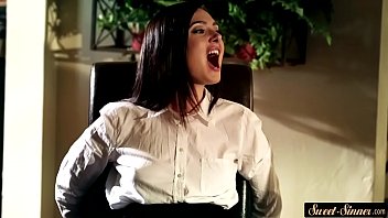 Preview 4 of With Mechine - Hairy teen fucked deeply in taboo action